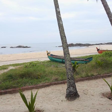 Hotel Chera Rocks Beach House Thottada Exterior foto