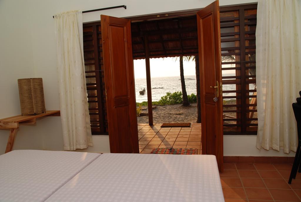Hotel Chera Rocks Beach House Thottada Zimmer foto