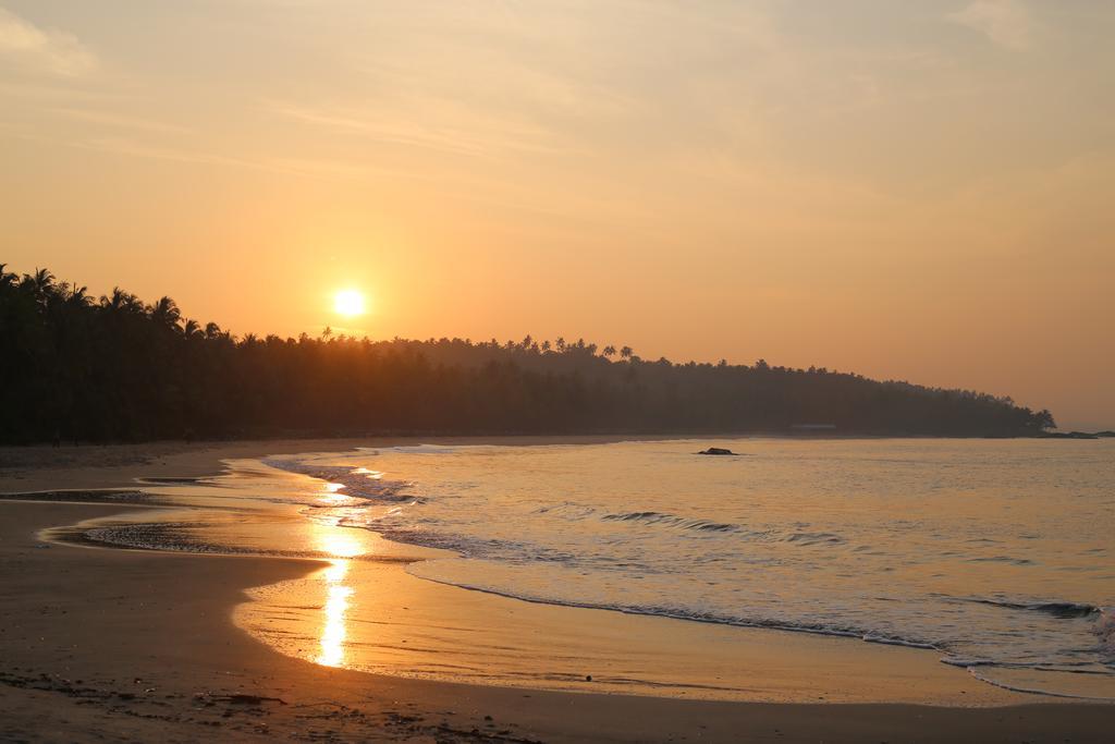 Hotel Chera Rocks Beach House Thottada Zimmer foto