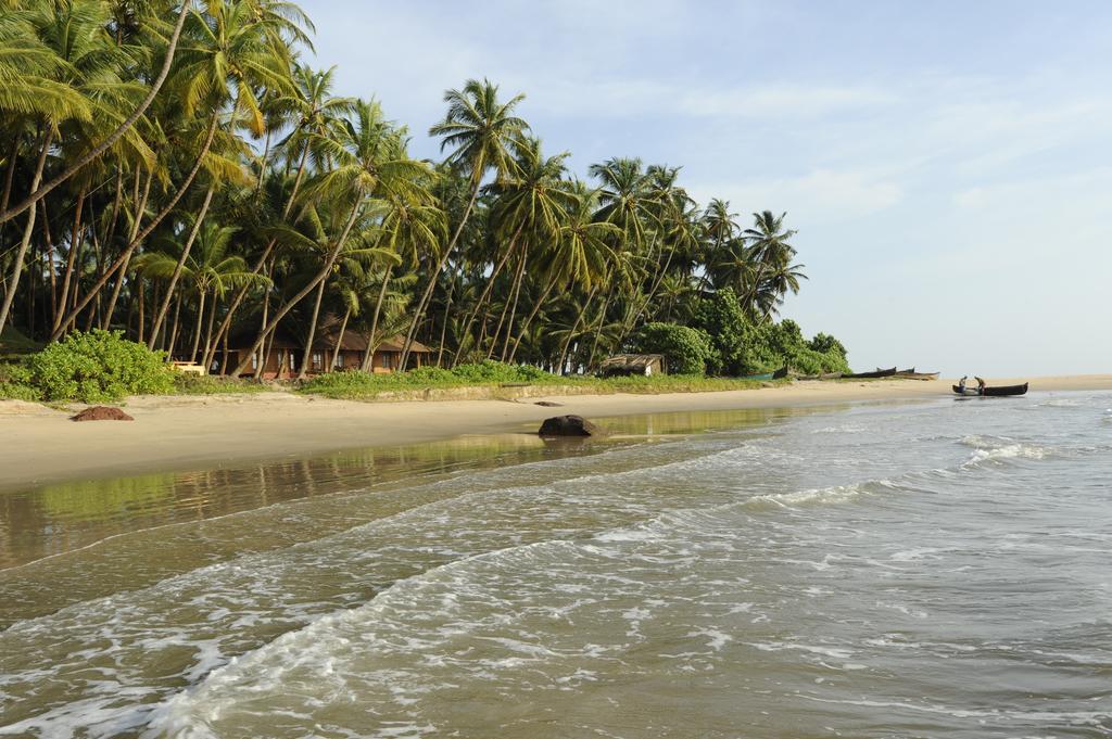 Hotel Chera Rocks Beach House Thottada Exterior foto